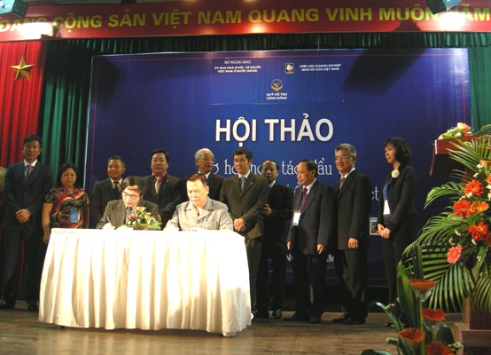 Gặp gỡ doanh nhân Việt Nam ở nước ngoài và doanh nhân trong nước lần thứ hai